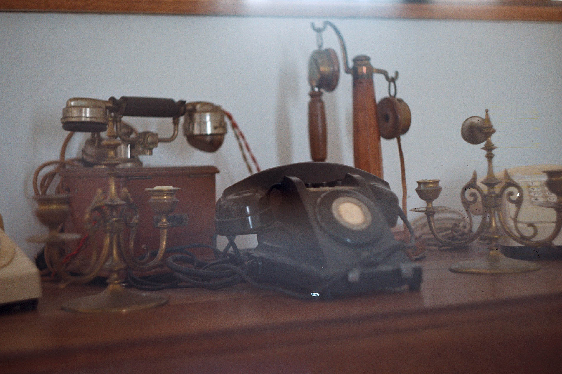 Téléphones anciens.